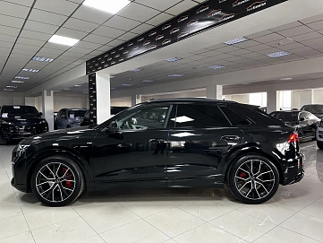 Audi Q8, 2025г, полный привод, автомат