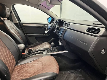 Renault Arkana, 2019г, передний привод, вариатор