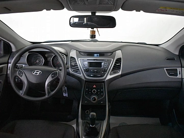 Hyundai Elantra, 2014г, передний привод, механика