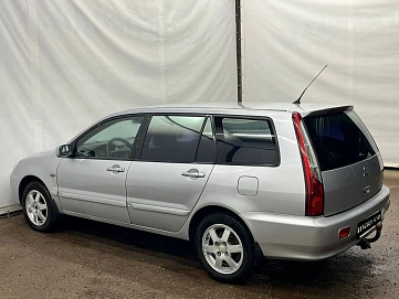 Mitsubishi Lancer, 2005г, передний привод, механика