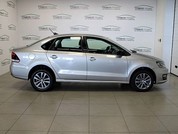 Volkswagen Polo, 2019г, передний привод, механика