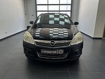 Opel Astra, 2009г, передний привод, механика