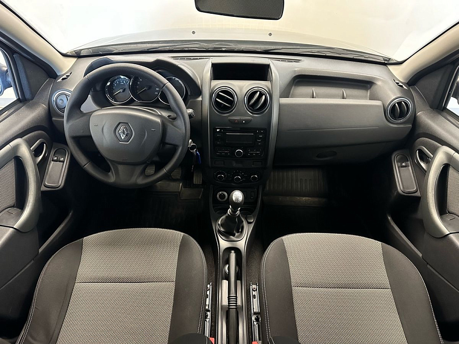 Renault Duster, 2015г., передний привод, механика