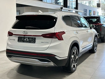 Hyundai Santa Fe, 2021г, полный привод, робот
