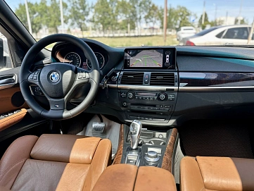 BMW X5, 2008г, передний привод, автомат