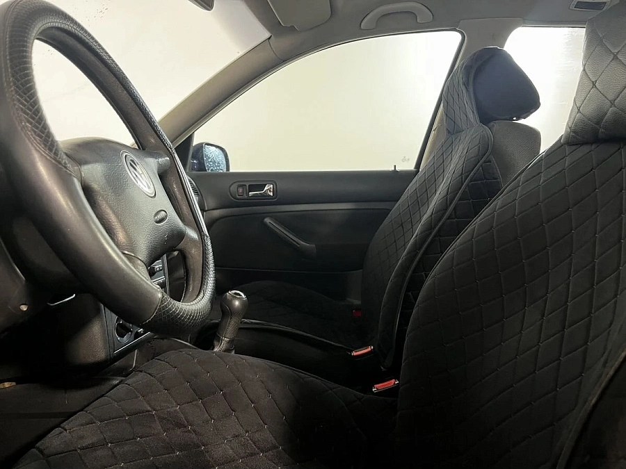 Volkswagen Golf, 2001г., передний привод, механика