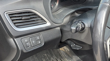 Hyundai Solaris, 2017г., передний привод, автомат