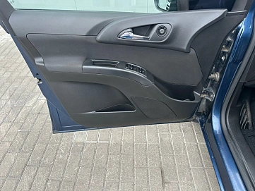Opel Meriva, 2011г, передний привод, механика