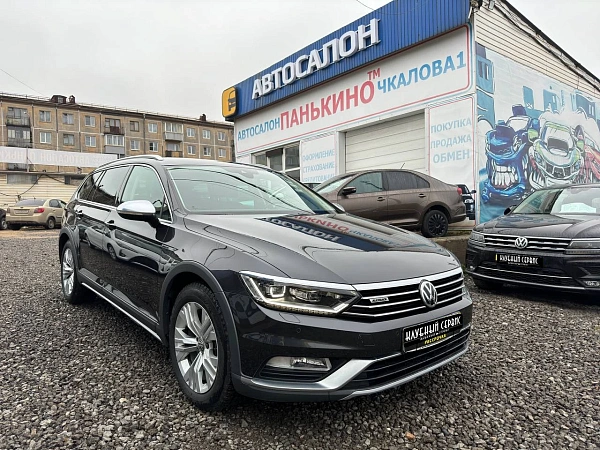 Volkswagen Passat, 2019г., полный привод, робот