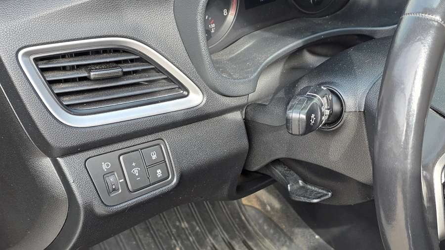 Hyundai Solaris, 2017г., передний привод, автомат