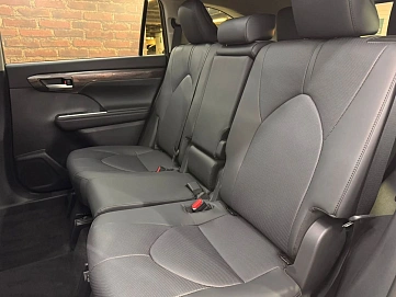 Toyota Highlander, 2025г, полный привод, автомат