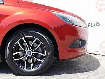 Ford Focus, 2010г, передний привод, автомат