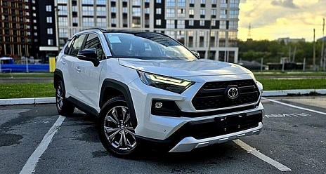 Toyota RAV4, 2024г, полный привод, вариатор