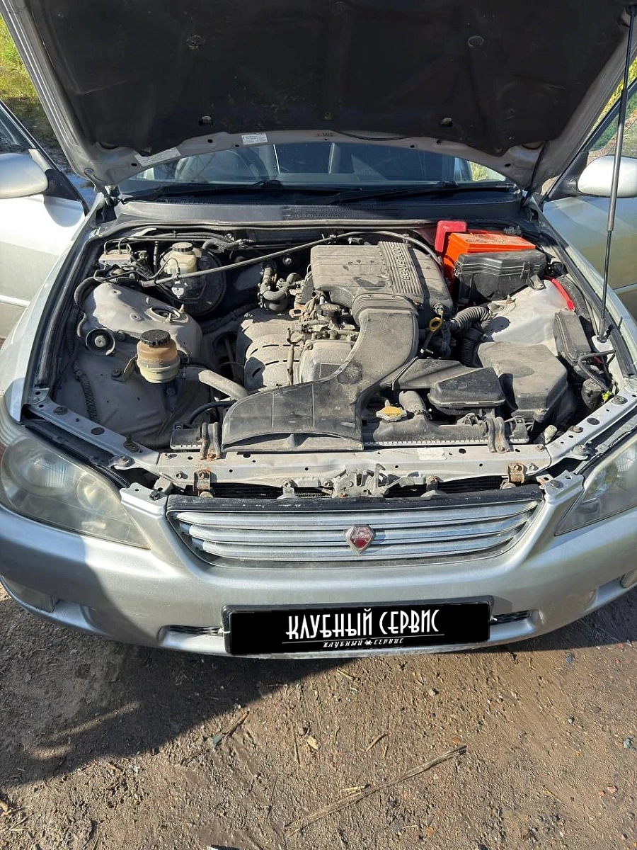 Toyota Altezza, 2004г., задний привод, автомат