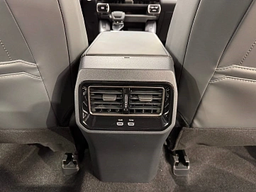 Toyota RAV4, 2025г, полный привод, вариатор