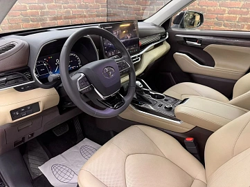Toyota Highlander, 2025г, полный привод, автомат