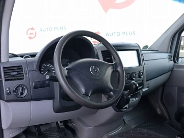 Mercedes-Benz , 2011г., задний привод, механика