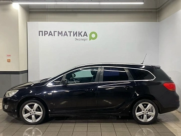 Opel Astra, 2011г, передний привод, механика