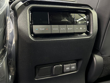 Toyota Land Cruiser Prado, 2024г, полный привод, автомат