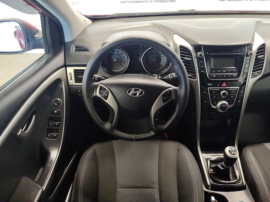 Hyundai i30, 2012г., передний привод, механика