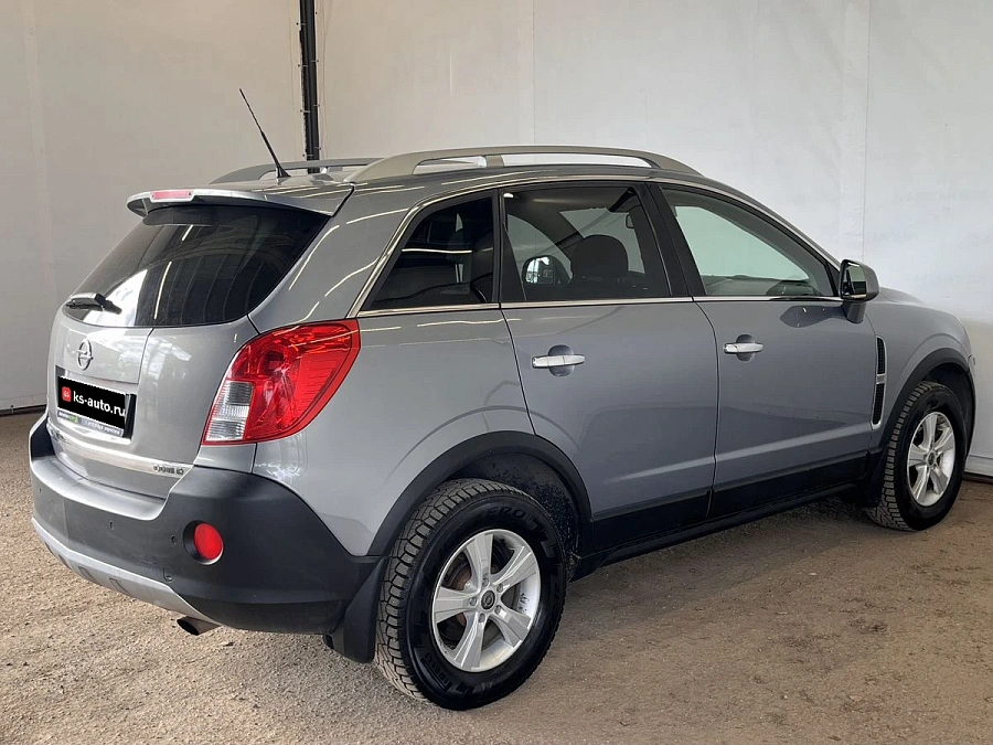 Opel Antara, 2013г., полный привод, автомат