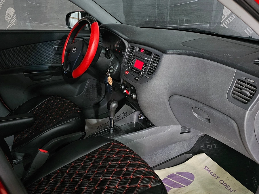 Kia Rio, 2010г., передний привод, автомат