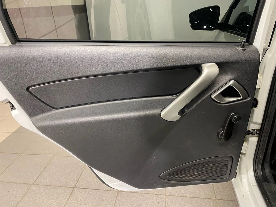 Lada (ВАЗ) Granta, 2019г., передний привод, автомат