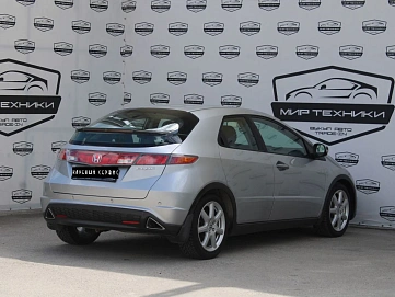 Honda Civic, 2008г, передний привод, робот