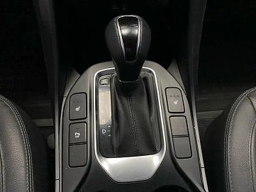 Hyundai Santa Fe, 2016г., полный привод, автомат