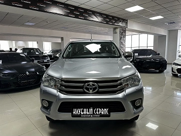 Toyota Hilux, 2018г, полный привод, автомат