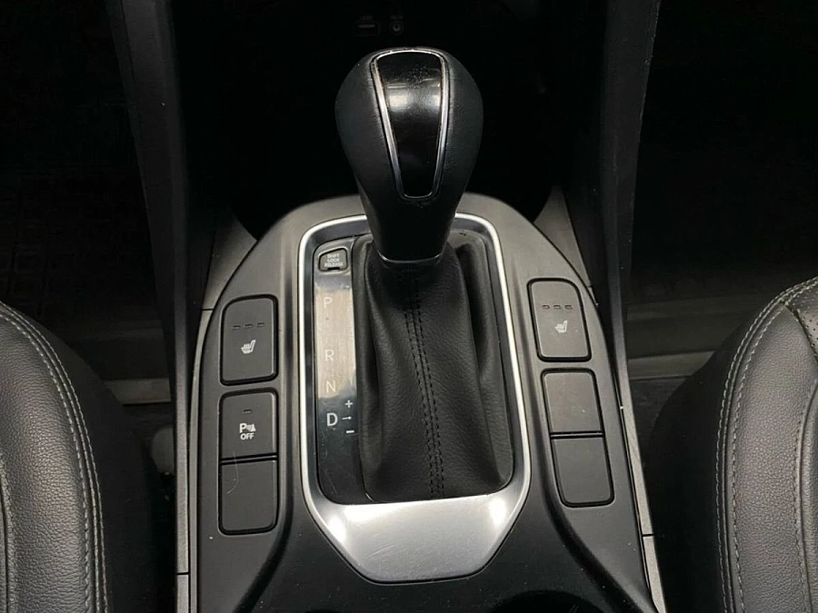Hyundai Santa Fe, 2016г., полный привод, автомат