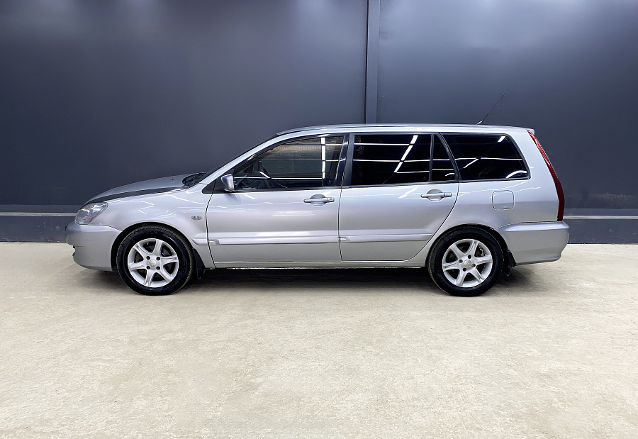Mitsubishi Lancer, 2006г., передний привод, механика
