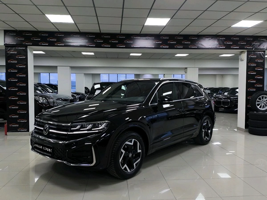 Volkswagen Touareg, 2025г., полный привод, автомат