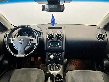 Nissan Qashqai, 2011г, передний привод, механика