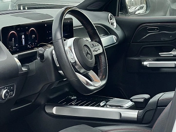 Mercedes-Benz GLB, 2020г, передний привод, робот