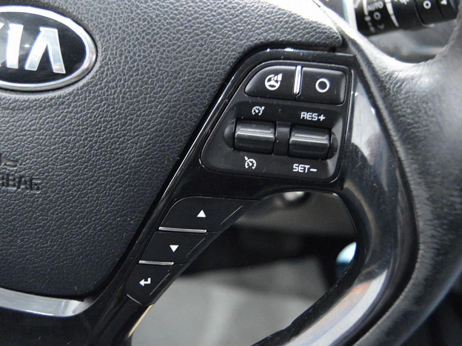 Kia Ceed, 2013г., передний привод, автомат