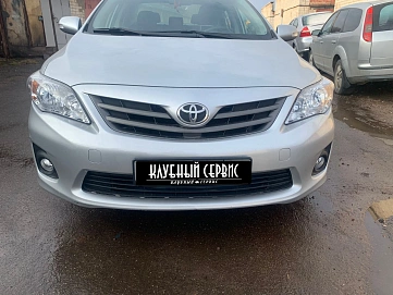 Toyota Corolla, 2012г, передний привод, механика