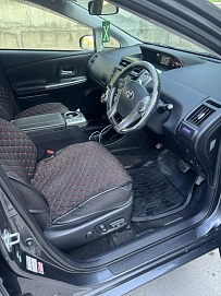Toyota Prius Alpha, 2016г, передний привод, автомат