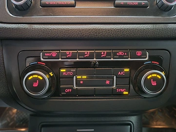 Volkswagen Tiguan, 2012г, полный привод, автомат