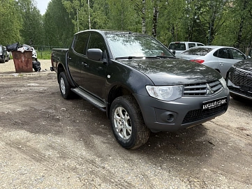 Mitsubishi L200, 2014г, полный привод, механика