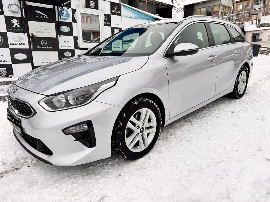 Kia Ceed, 2020г., передний привод, робот