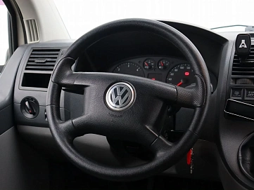 Volkswagen Transporter, 2007г, передний привод, механика