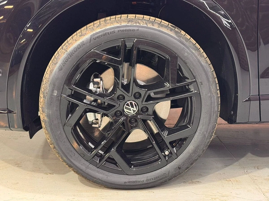 Volkswagen Tiguan, 2025г., полный привод, робот