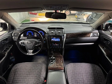 Toyota Camry, 2015г, передний привод, автомат