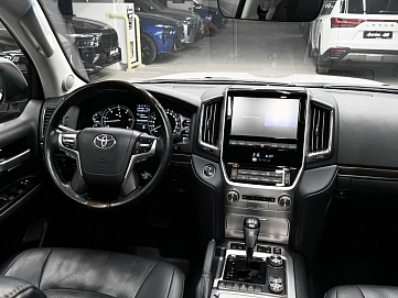 Toyota Land Cruiser, 2018г, полный привод, автомат