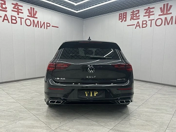 Volkswagen Golf, 2022г, передний привод, робот