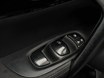 Nissan Qashqai, 2014г, передний привод, вариатор