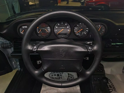 Porsche 911, 1995г, задний привод, автомат