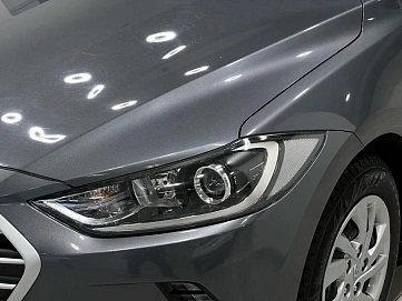 Hyundai Elantra, 2018г, передний привод, автомат