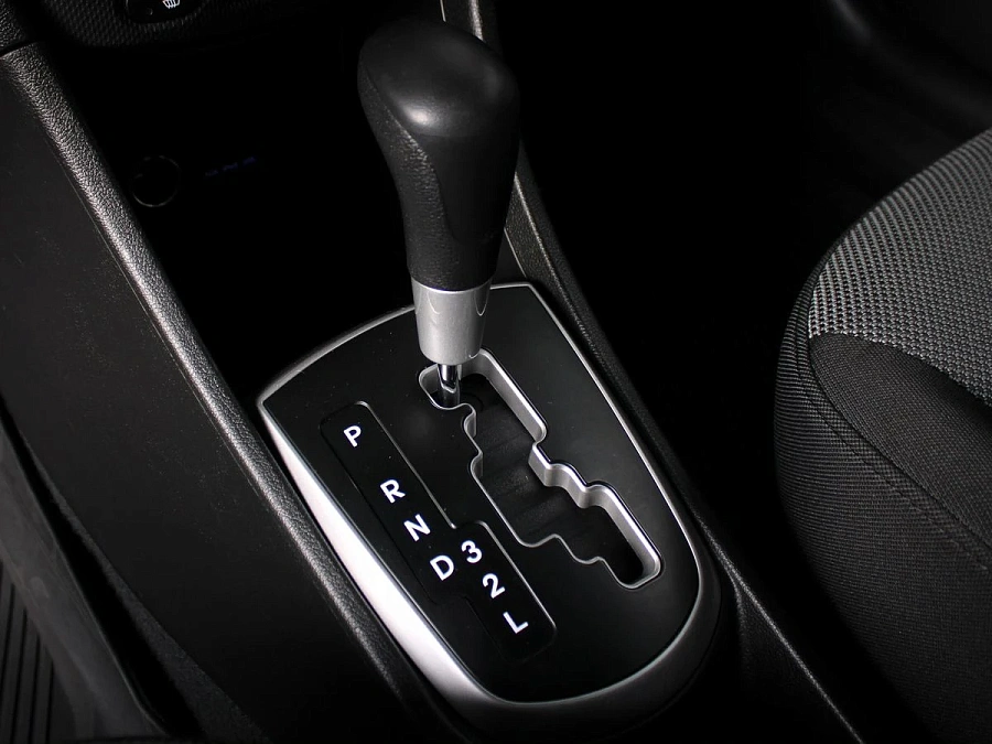 Hyundai Solaris, 2013г., передний привод, автомат